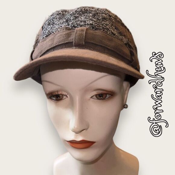 Bundle Sale 3 for $15 | Daisy Yin Yang Like Earring Studs - Picture 6 of 9